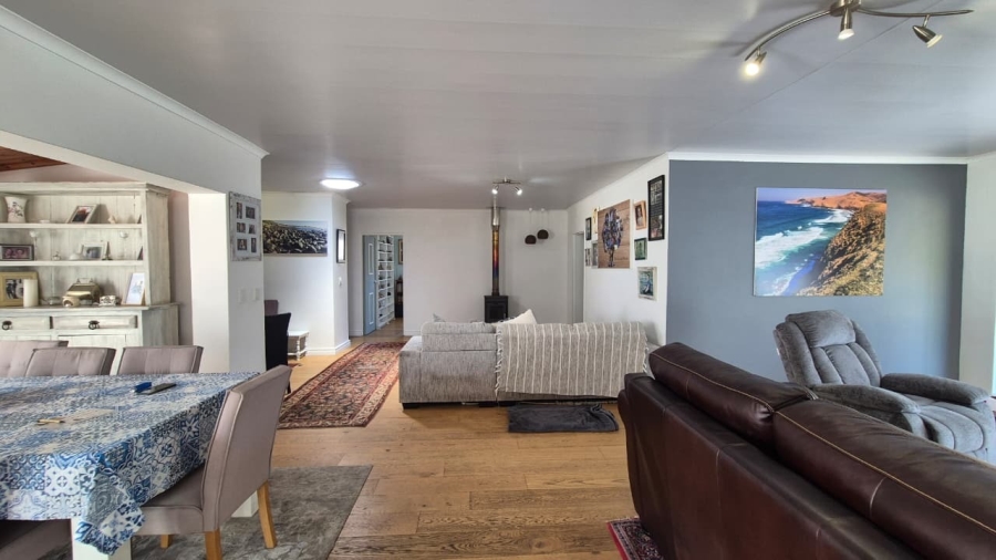 4 Bedroom Property for Sale in Country Club Western Cape